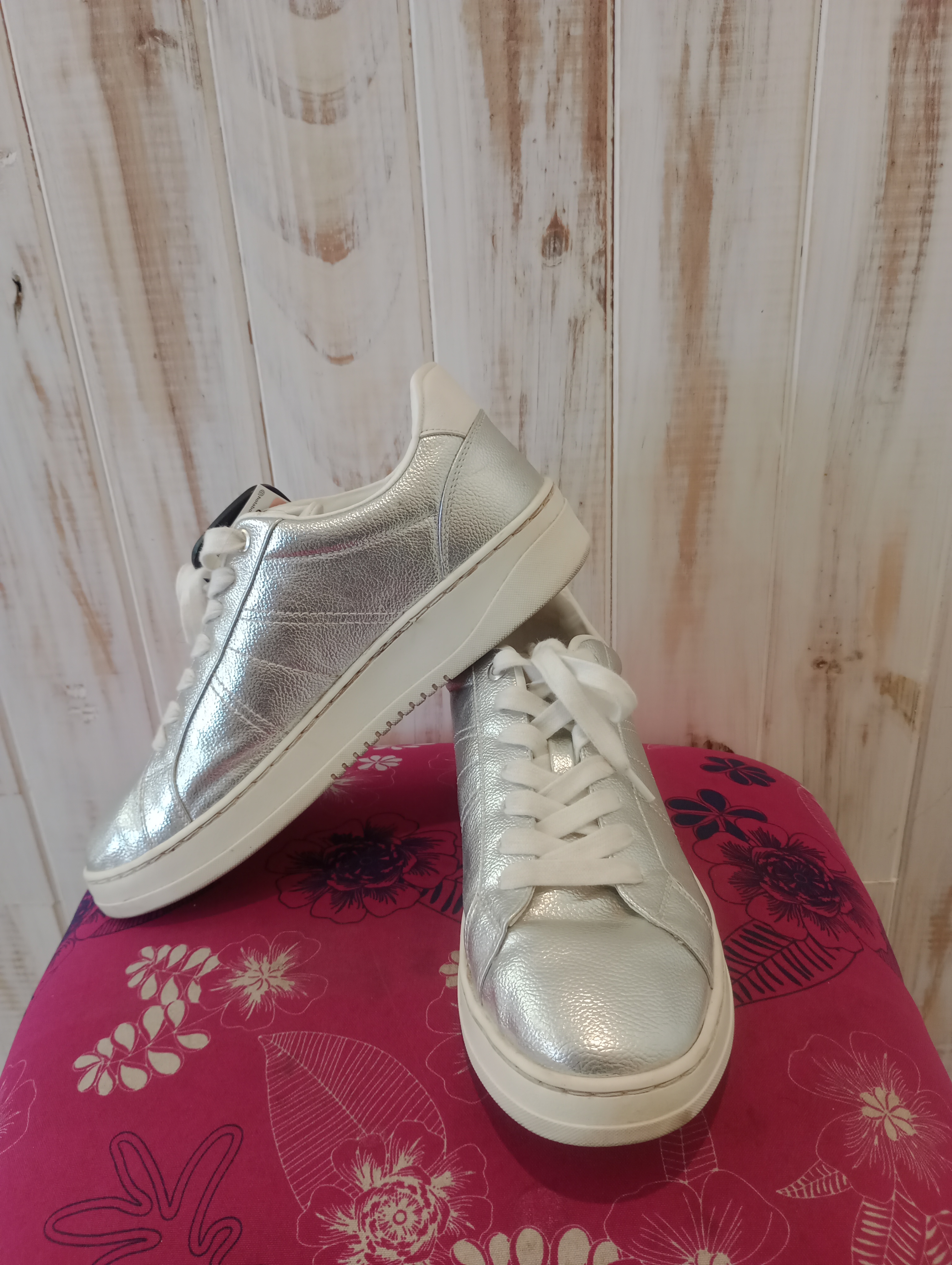 Zapatillas Zara plateadas talle 39