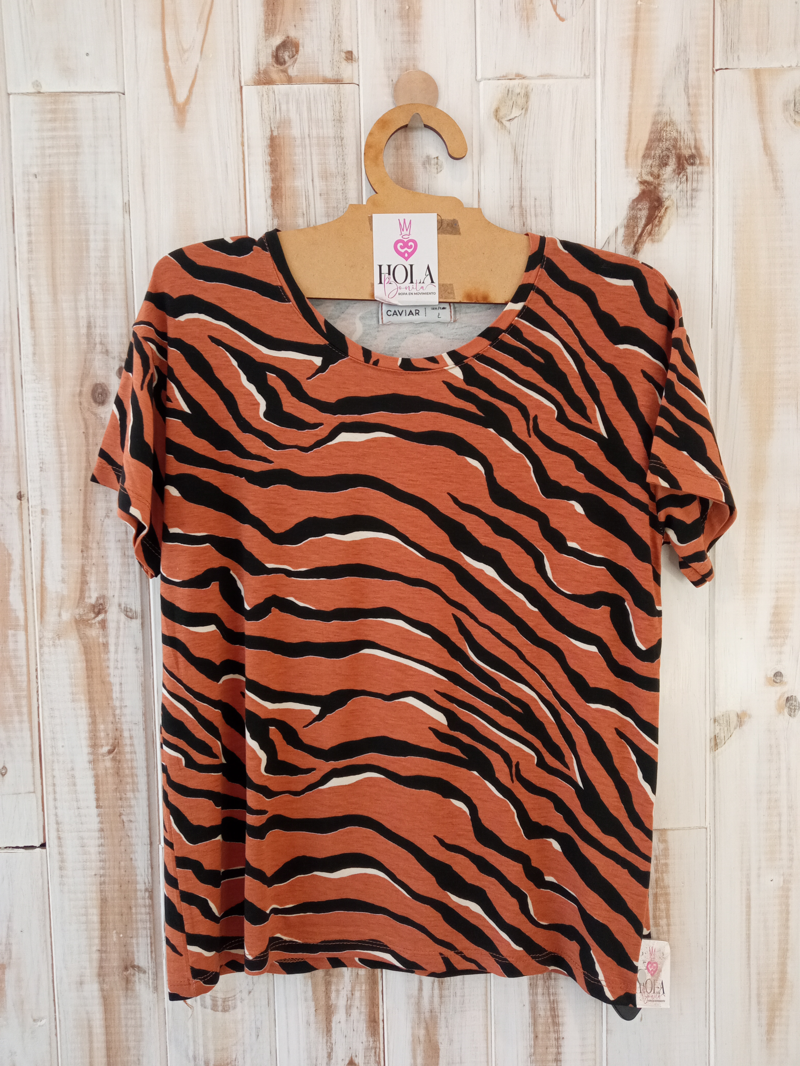 REMERA ANIMAL PRINT