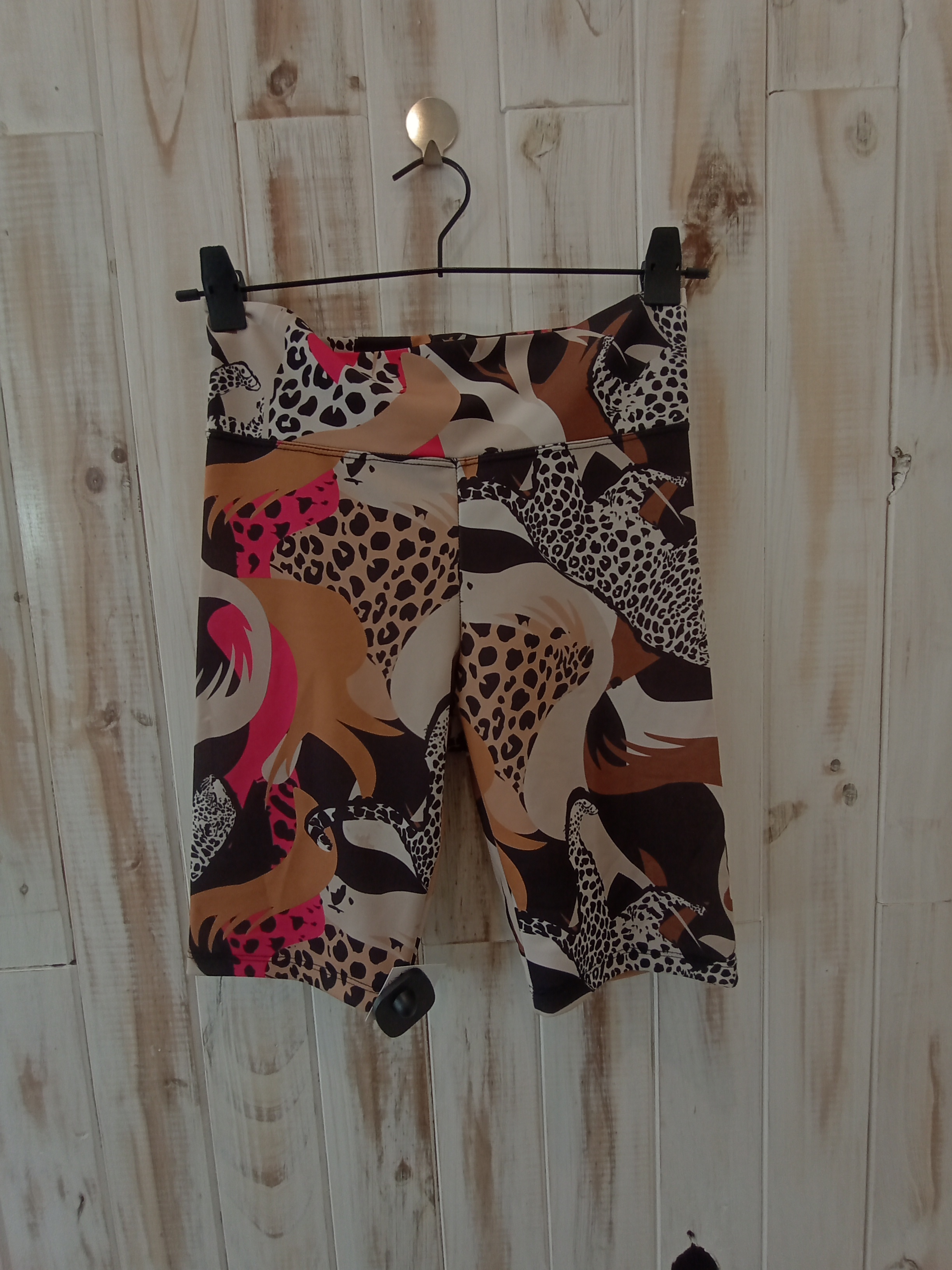 Calza pescadora animal print con detalles