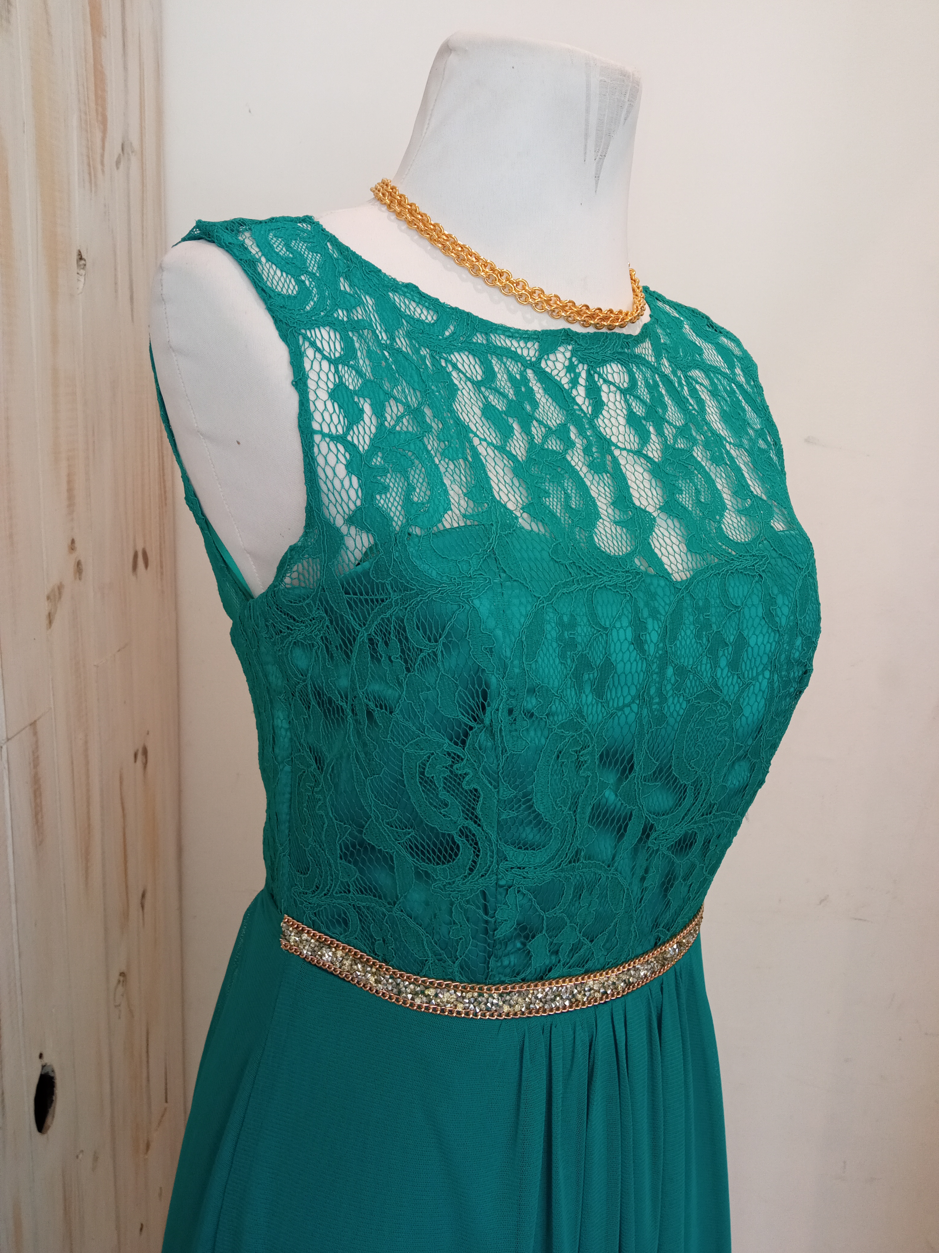 A - VESTIDO VERDE