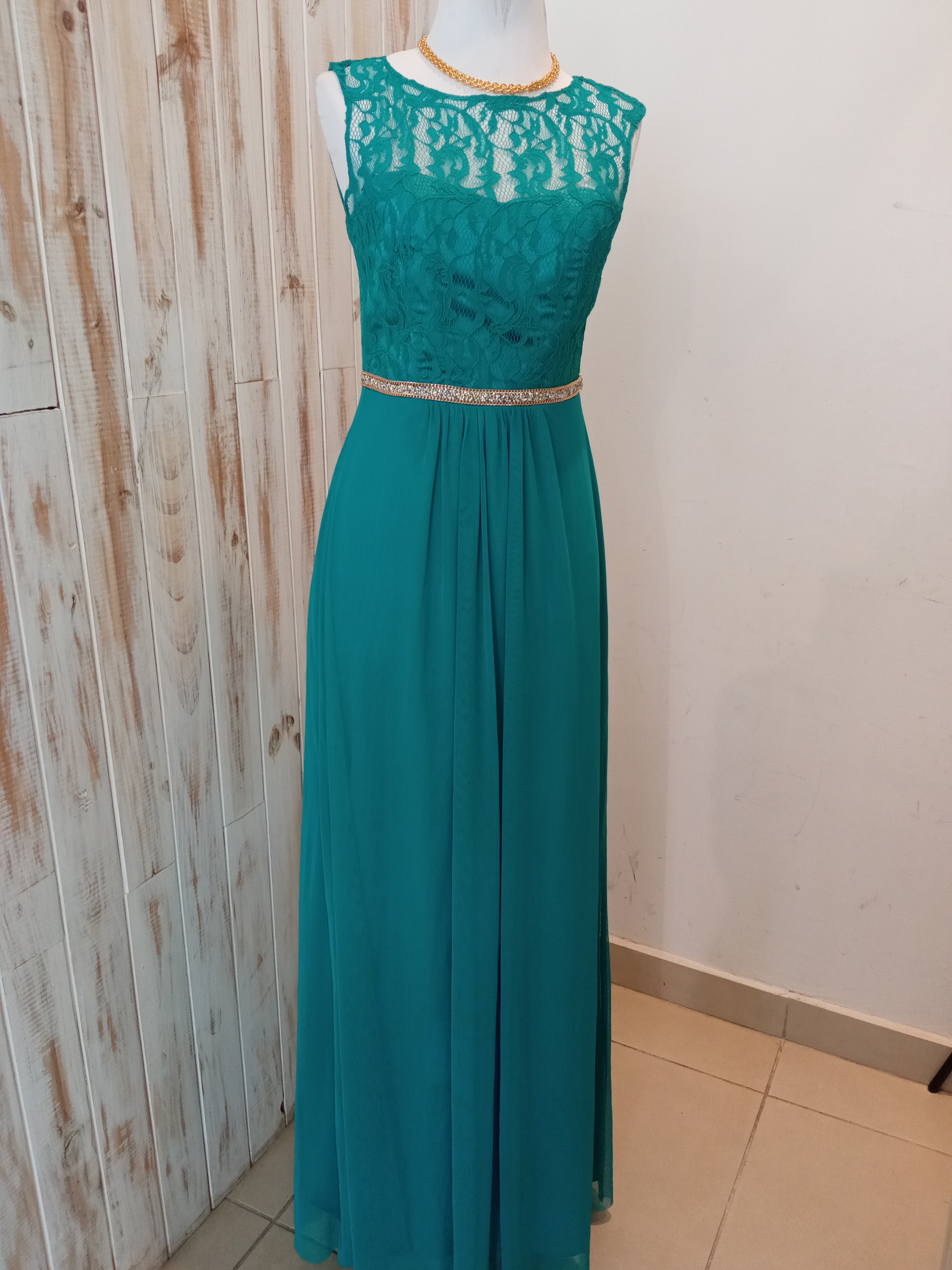 A - VESTIDO VERDE