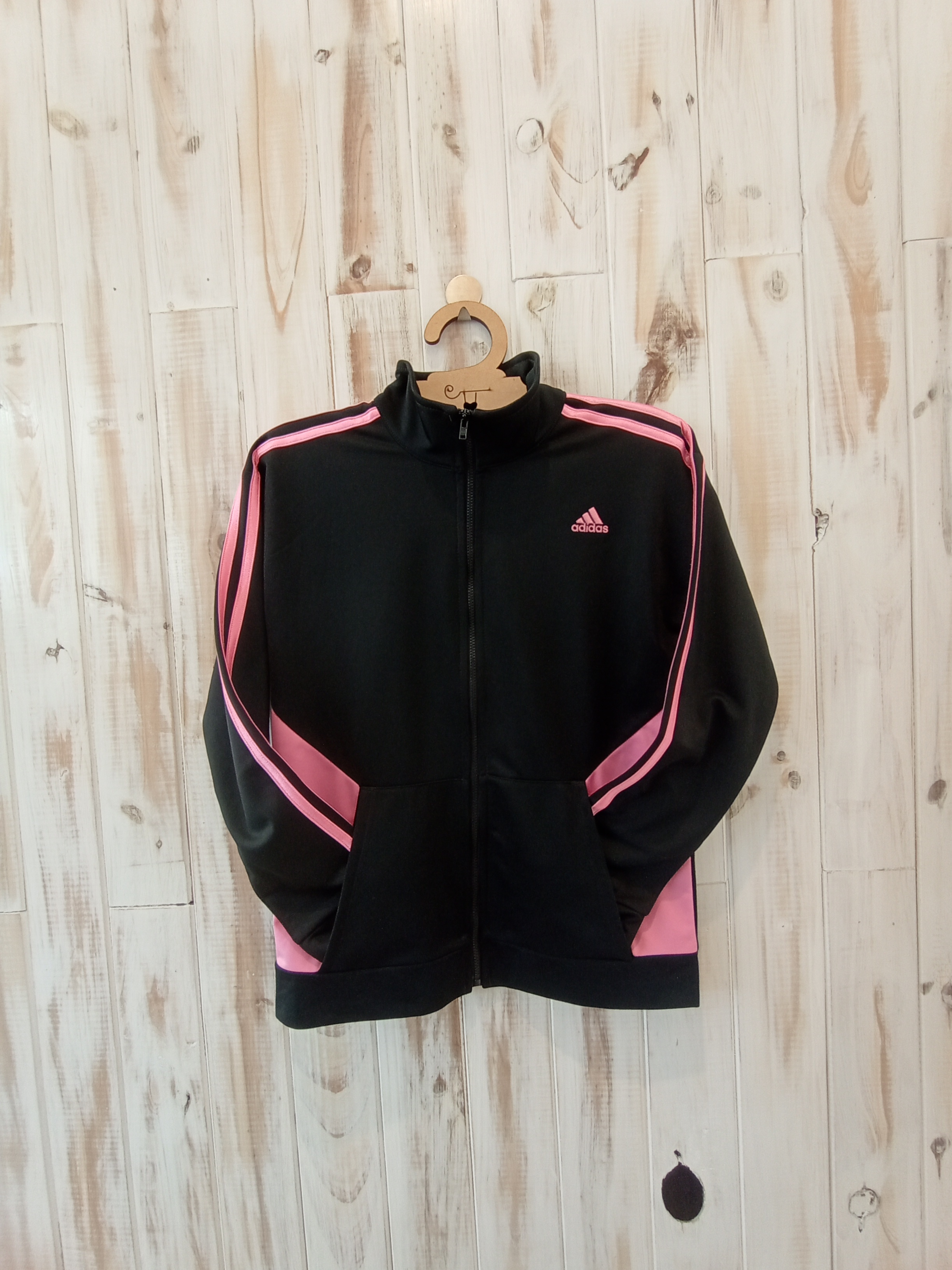 Campera negra Adidas